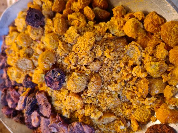 Fruchtboilies 10 kg (8,90 Euro Grundpreis).